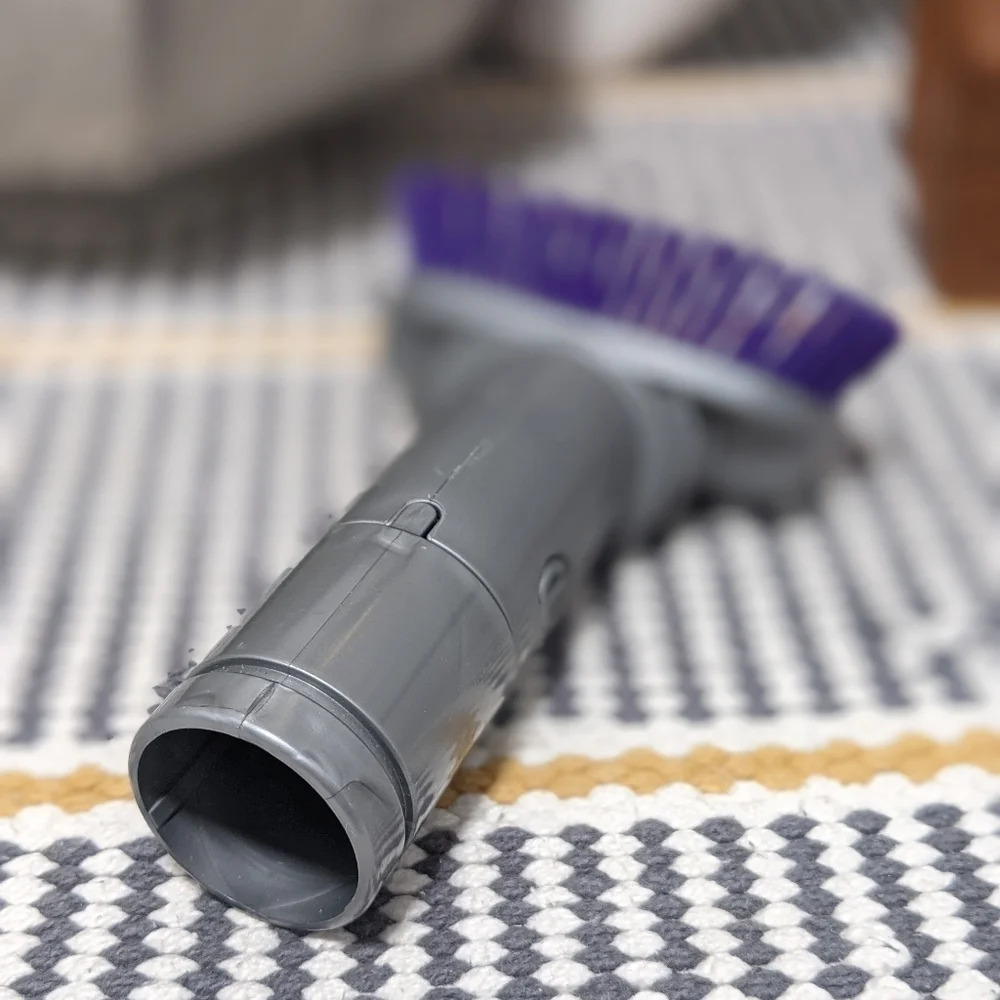 OEM Dyson vacuum brush attachment friction lock 1.25" ID - Picture 6 of 8